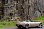 Aston Martin DB11 V8 Volante 2018 года (UK)